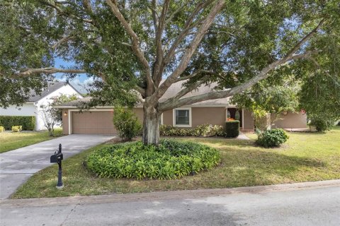 Villa ou maison à Orlando, Floride 4 chambres, 209.49 m2 № 2148238