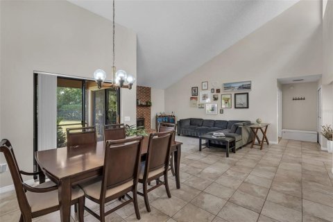 Villa ou maison à vendre à Orlando, Floride: 4 chambres, 209.49 m2 № 2148238 - photo 12