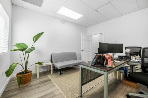 Immobilier commercial à vendre à Palm Coast, Floride: 1858.05 m2 № 1533901 - photo 15