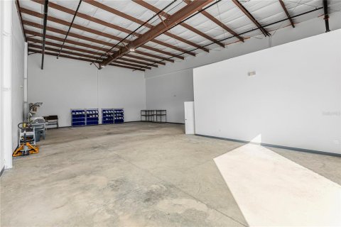 Immobilier commercial à vendre à Palm Coast, Floride: 1858.05 m2 № 1533901 - photo 17