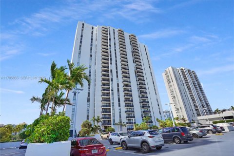 Купить кондоминиум в Авентура, Флорида 6 комнат, 106.09м2, № 2054336 - фото 29