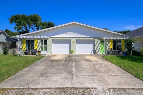 Immobilier commercial à Flagler Beach, Floride 4 chambres, 238.2 m2 № 2403379