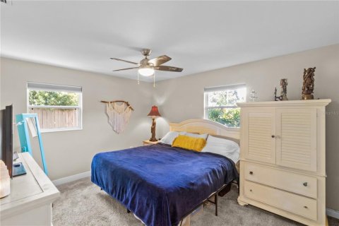 Villa ou maison à vendre à Tampa, Floride: 2 chambres, 94.39 m2 № 2430636 - photo 20