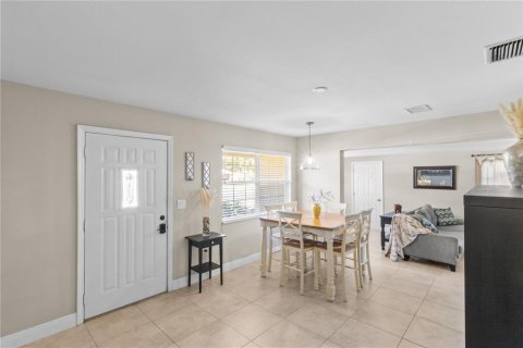 Villa ou maison à vendre à Tampa, Floride: 2 chambres, 94.39 m2 № 2430636 - photo 7