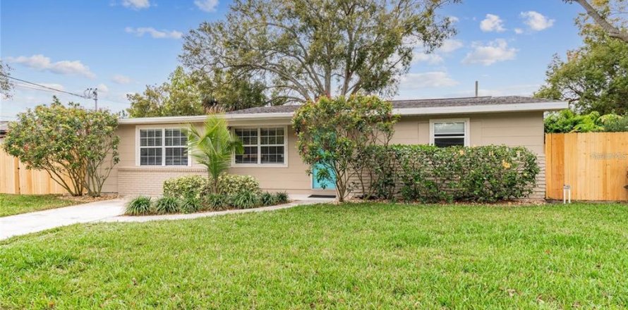 Villa ou maison à Tampa, Floride 2 chambres, 94.39 m2 № 2430636