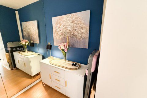 Copropriété à vendre à Plantation, Floride: 2 chambres, 120.4 m2 № 2001137 - photo 2