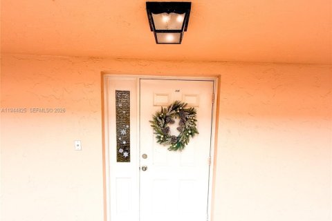 Купить кондоминиум в Плантация, Флорида 2 спальни, 120.4м2, № 2001137 - фото 26