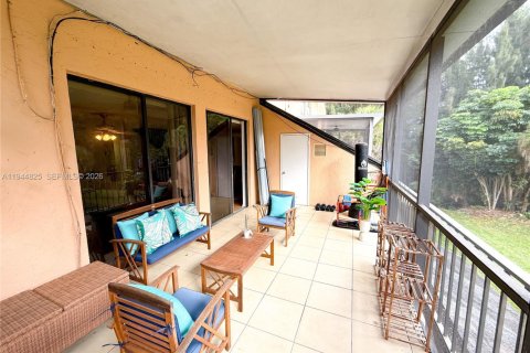 Copropriété à vendre à Plantation, Floride: 2 chambres, 120.4 m2 № 2001137 - photo 7