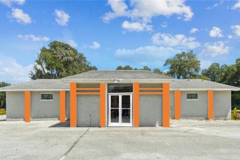 Immobilier commercial à Leesburg, Floride 342.62 m2 № 2128370