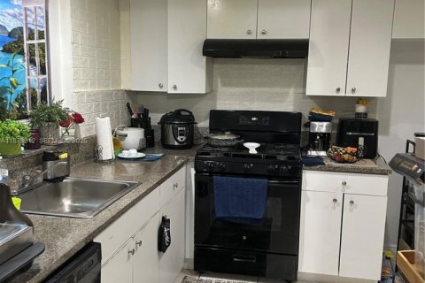 Купить кондоминиум в Хайалиа, Флорида 2 спальни, 135.45м2, № 1982015 - фото 19