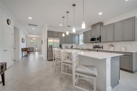 House in Saint Cloud, Florida 3 bedrooms, 218.78 sq.m. № 1654025 - photo 13