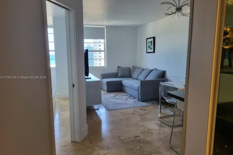 Condominio en venta en Miami Beach, Florida, 1 dormitorio, 51.1 m2 № 1868812 - foto 7