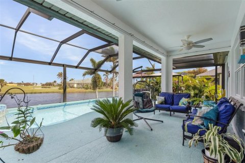 House in Punta Gorda, Florida 3 bedrooms, 130.81 sq.m. № 1427131 - photo 10