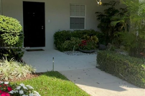 Condominio en alquiler en Pompano Beach, Florida, 3 dormitorios, 139.35 m2 № 1959075 - foto 2