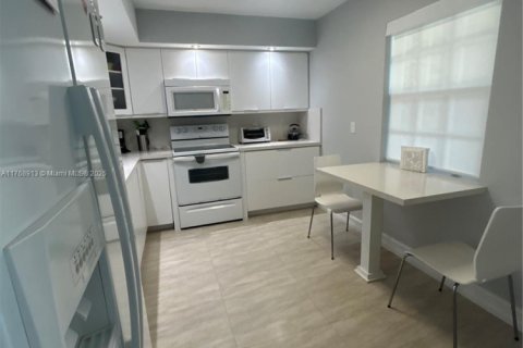 Condominio en alquiler en Pompano Beach, Florida, 3 dormitorios, 139.35 m2 № 1959075 - foto 14