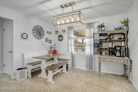House in Merrit Island, Florida 3 bedrooms, 138.15 sq.m. № 1670927 - photo 13