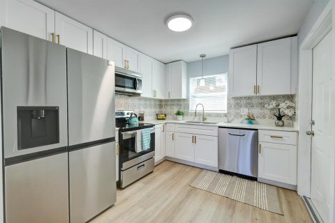 Casa en venta en St. Lucie, Florida, 3 dormitorios, 96.15 m2 № 2177066 - foto 4