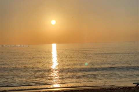 Copropriété à vendre à Hollywood, Floride: 1 chambre, 76.64 m2 № 1954274 - photo 21