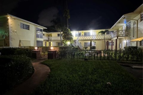 Copropriété à vendre à Hollywood, Floride: 1 chambre, 76.64 m2 № 1954274 - photo 26