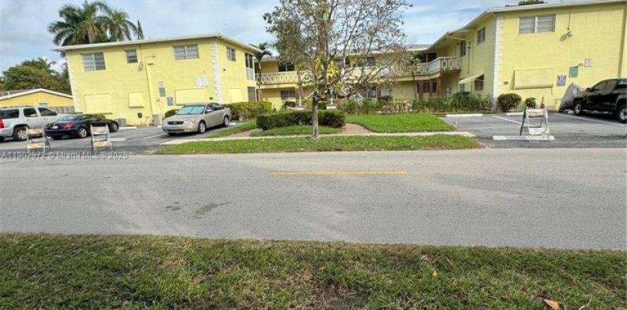 Condo à Hollywood, Floride, 1 chambre № 1954274