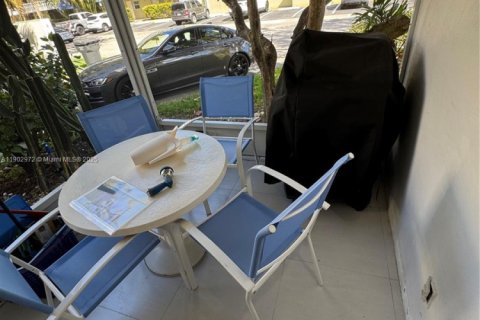 Copropriété à vendre à Hollywood, Floride: 1 chambre, 76.64 m2 № 1954274 - photo 8