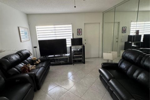 Copropriété à vendre à Hollywood, Floride: 1 chambre, 76.64 m2 № 1954274 - photo 14