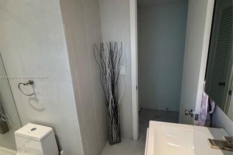 Copropriété à vendre à Hollywood, Floride: 1 chambre, 76.64 m2 № 1954274 - photo 16