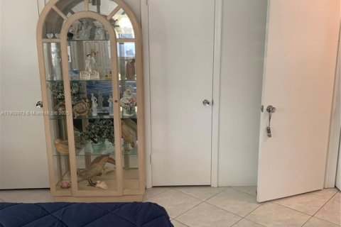 Copropriété à vendre à Hollywood, Floride: 1 chambre, 76.64 m2 № 1954274 - photo 12