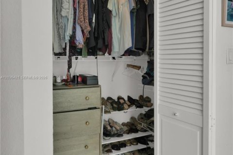 Copropriété à louer à Miami, Floride: 2 chambres, 98.94 m2 № 2084372 - photo 9