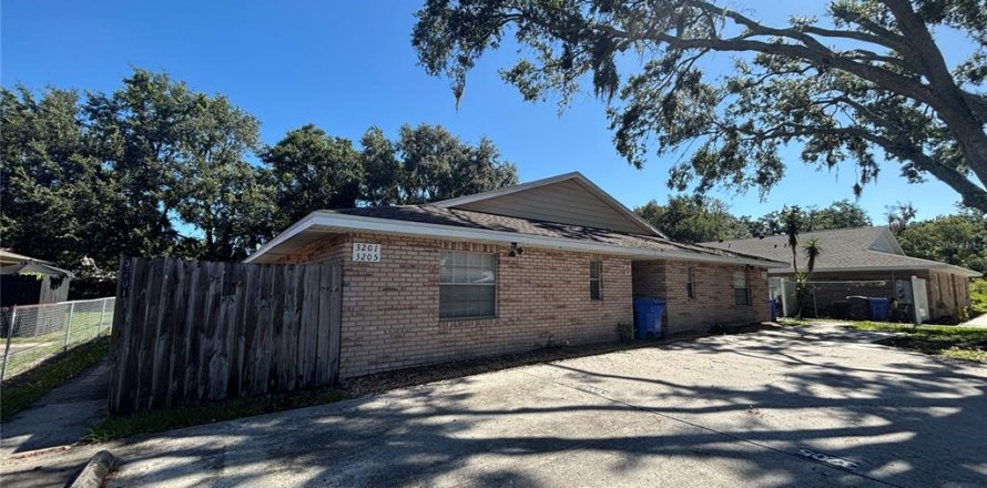 Villa ou maison à Brandon, Floride 2 chambres, 80.27 m2 № 1791558