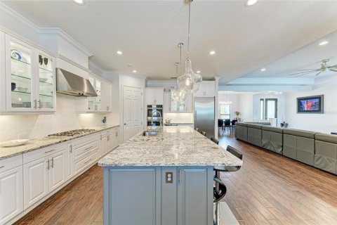House in Bradenton, Florida 4 bedrooms, 357.02 sq.m. № 1848041 - photo 24