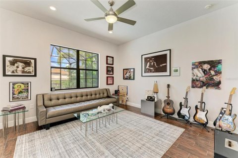 House in Bradenton, Florida 4 bedrooms, 357.02 sq.m. № 1848041 - photo 26