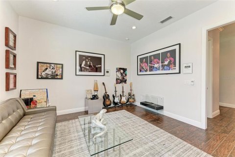 House in Bradenton, Florida 4 bedrooms, 357.02 sq.m. № 1848041 - photo 27