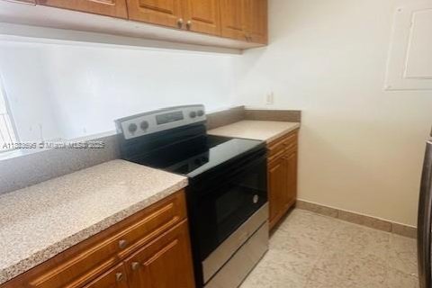 Copropriété à vendre à Miami, Floride: 1 chambre, 57.6 m2 № 1813985 - photo 2