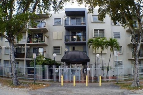 Copropriété à vendre à Miami, Floride: 1 chambre, 57.6 m2 № 1813985 - photo 18