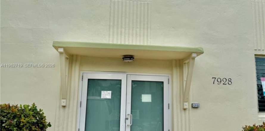 Condo à Miami Beach, Floride, 1 chambre  № 2047477