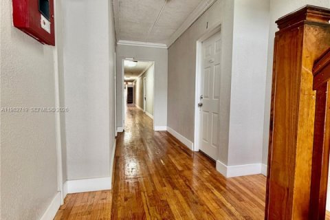 Copropriété à vendre à Miami Beach, Floride: 1 chambre, 45.8 m2 № 2047477 - photo 13