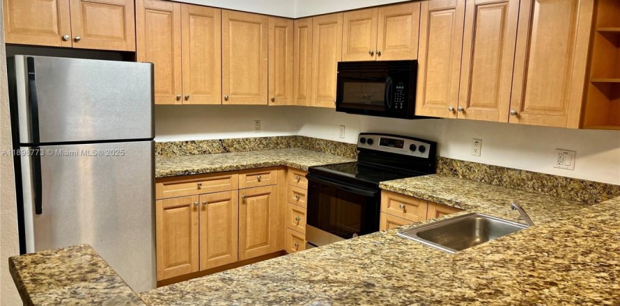 Кондоминиум с 1 спальней в Дорал, Флорида № 1950591