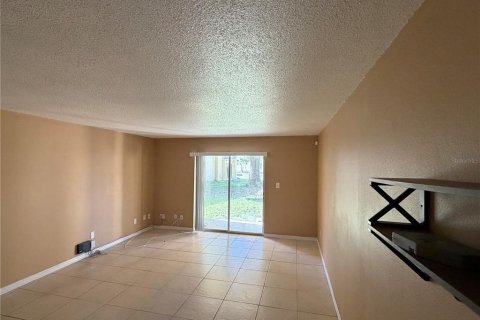 Condo in Tampa, Florida, 2 bedrooms  № 2231770 - photo 4