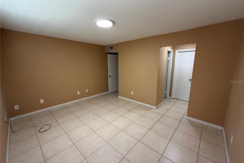 Condo in Tampa, Florida, 2 bedrooms  № 2231770 - photo 5