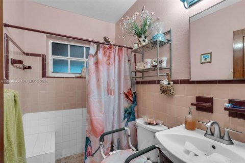 Immobilier commercial à vendre à Miami, Floride: 156.08 m2 № 2004811 - photo 30