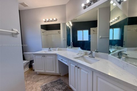 House in Cutler Bay, Florida 5 bedrooms, 266.54 sq.m. № 1794510 - photo 20