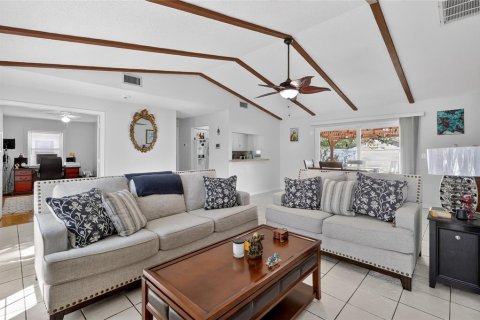 Casa en venta en Lakeland, Florida, 3 dormitorios, 110 m2 № 2234719 - foto 6