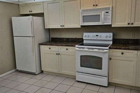 Condo in Altamonte Springs, Florida, 3 bedrooms  № 1884572 - photo 5