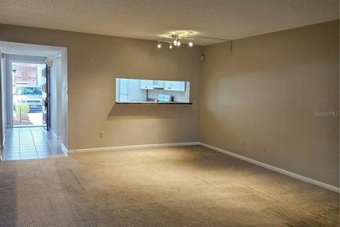 Condo in Altamonte Springs, Florida, 3 bedrooms  № 1884572 - photo 6