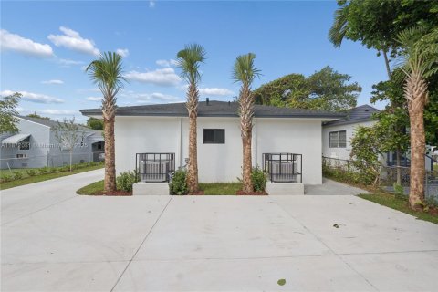 Casa en venta en Miami, Florida, 3 dormitorios, 104.05 m2 № 1931371 - foto 25
