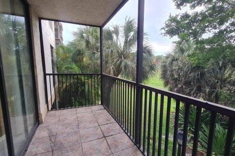 Condo in Lauderhill, Florida, 2 bedrooms  № 2267725 - photo 25