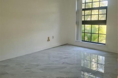 Condo in Lauderhill, Florida, 2 bedrooms  № 2267725 - photo 18
