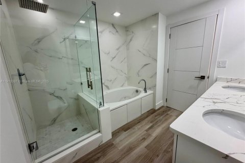 Copropriété à louer à West Palm Beach, Floride: 2 chambres, 104.05 m2 № 1968444 - photo 30