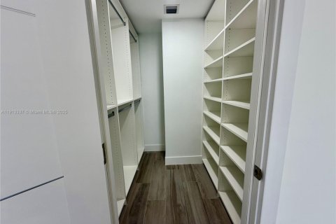 Copropriété à louer à West Palm Beach, Floride: 2 chambres, 104.05 m2 № 1968444 - photo 17